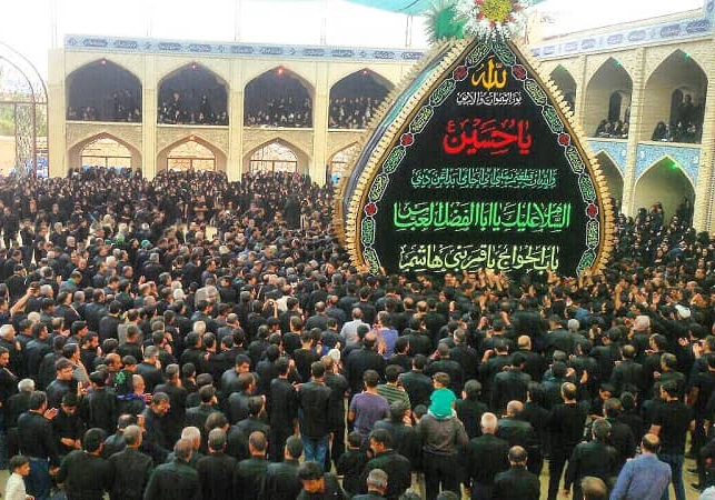 Tabut gəzdirmə mərasimi Yəzd xalqının İmam Hüseynin (ə) matəmi üçün simvolik mərasimidir.